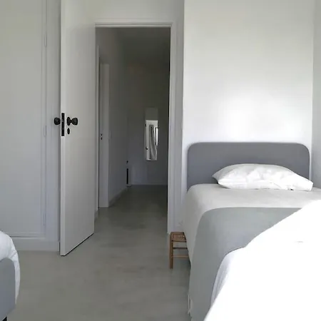 Airy 3br, Ac, Garden, 2min Strip, 8min Oura * 알부페이라