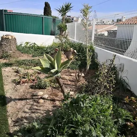 Airy 3br, Ac, Garden, 2min Strip, 8min Oura * Albufeira