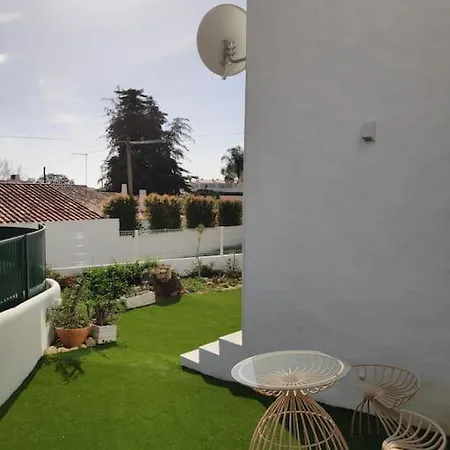 Airy 3br, Ac, Garden, 2min Strip, 8min Oura Lejlighed