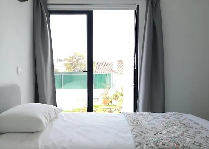 アパート Airy 3br, Ac, Garden, 2min Strip, 8min Oura アルブフェイラ