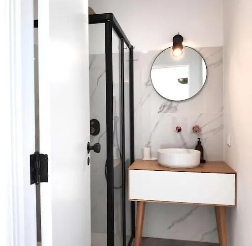 アパート Airy 3br, Ac, Garden, 2min Strip, 8min Oura