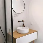 Airy 3br, Ac, Garden, 2min Strip, 8min Oura * 알부페이라